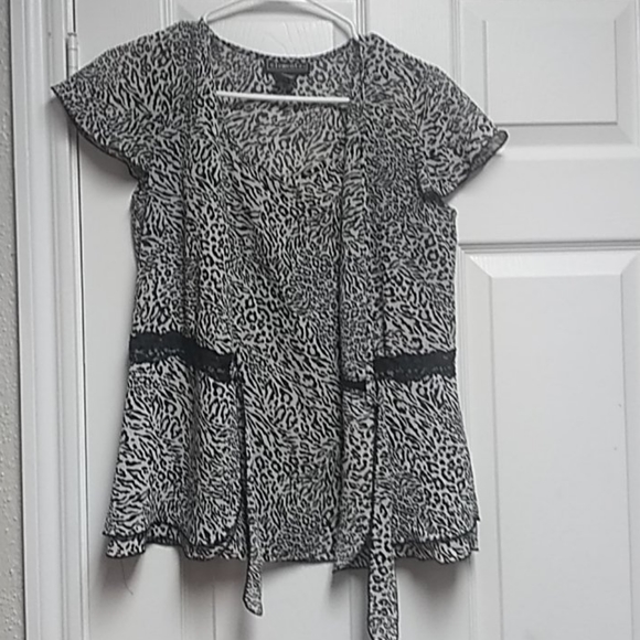 Two pieces elements top - Picture 3 of 8